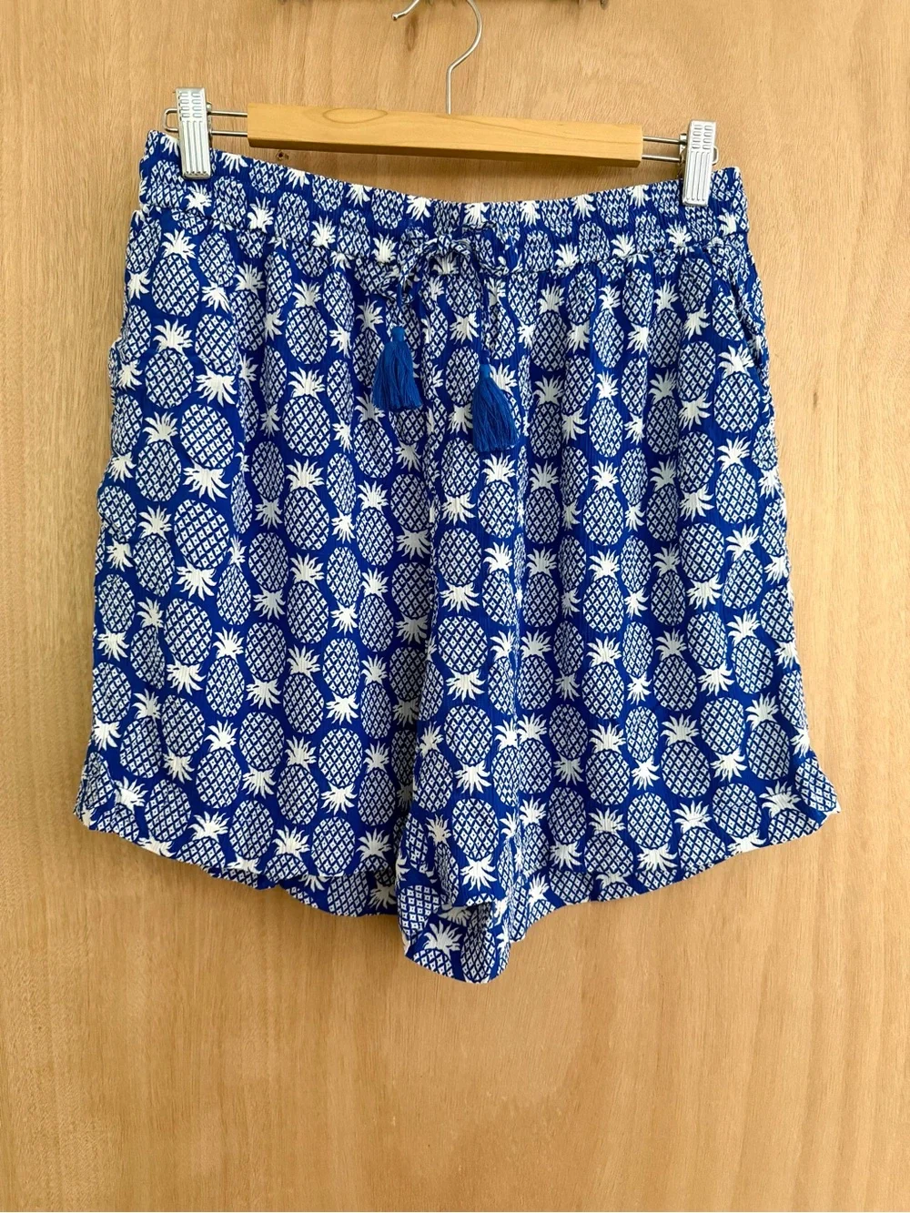 Boden Bembridge Blue Pineapple Shorts, Pull On Crinkle Fabric, Tassels